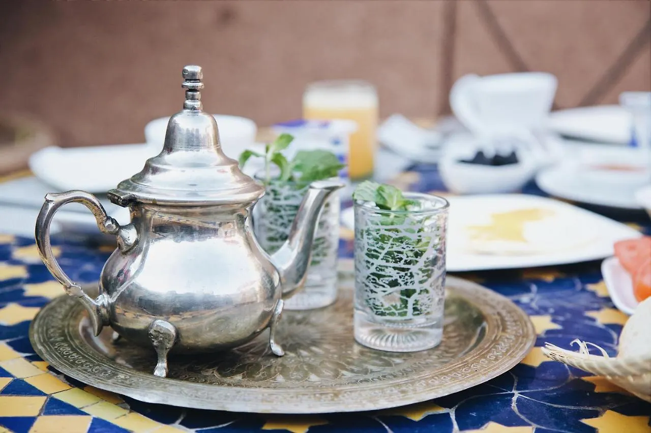 Riad Nomades contacts